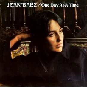 Download track Mama Tried Joan Baez