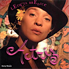 Download track La Rubia Tarada Leticia Brédice