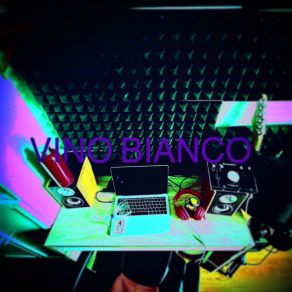 Download track STRESS VINO BIANCOKhibueze